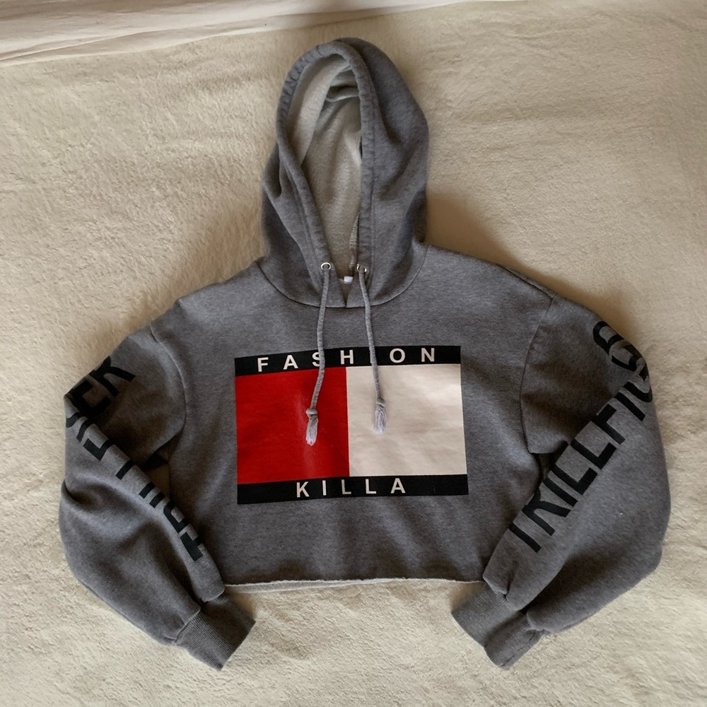 Women’s Forever 21 ‘Fashion Killa’ Hooded Crop Top